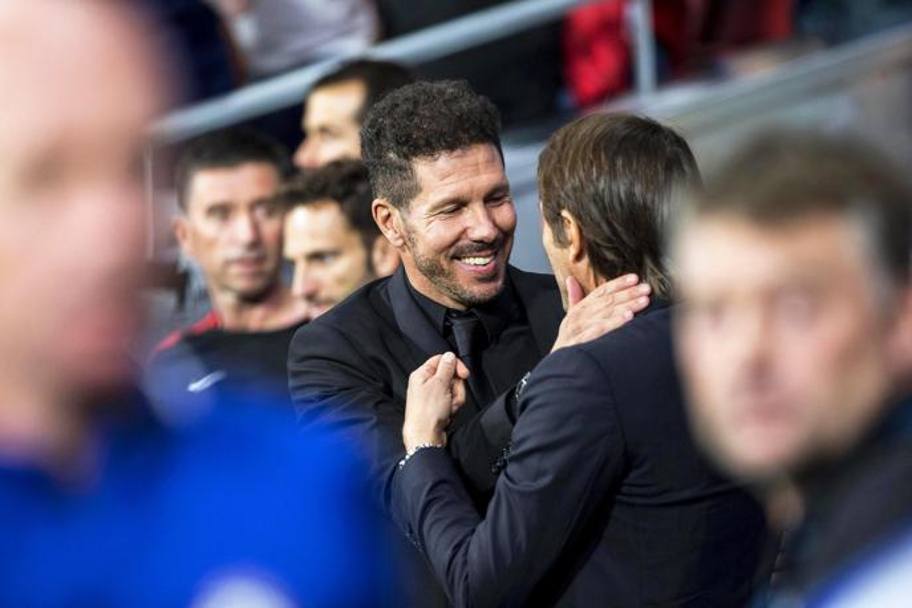 Il saluto con Diego Simeone al Wanda Metropolitano. Epa